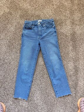 Good American Blue Straight-Leg Jeans with Frayed Ankle size 4/27